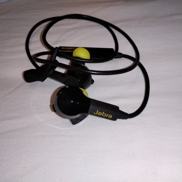 Jabra Sport Pulse Wireless Earbuds - Picture 5 of 6